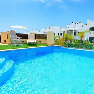 https://villa-exotica-en-romeral.hotelsinnerja.org