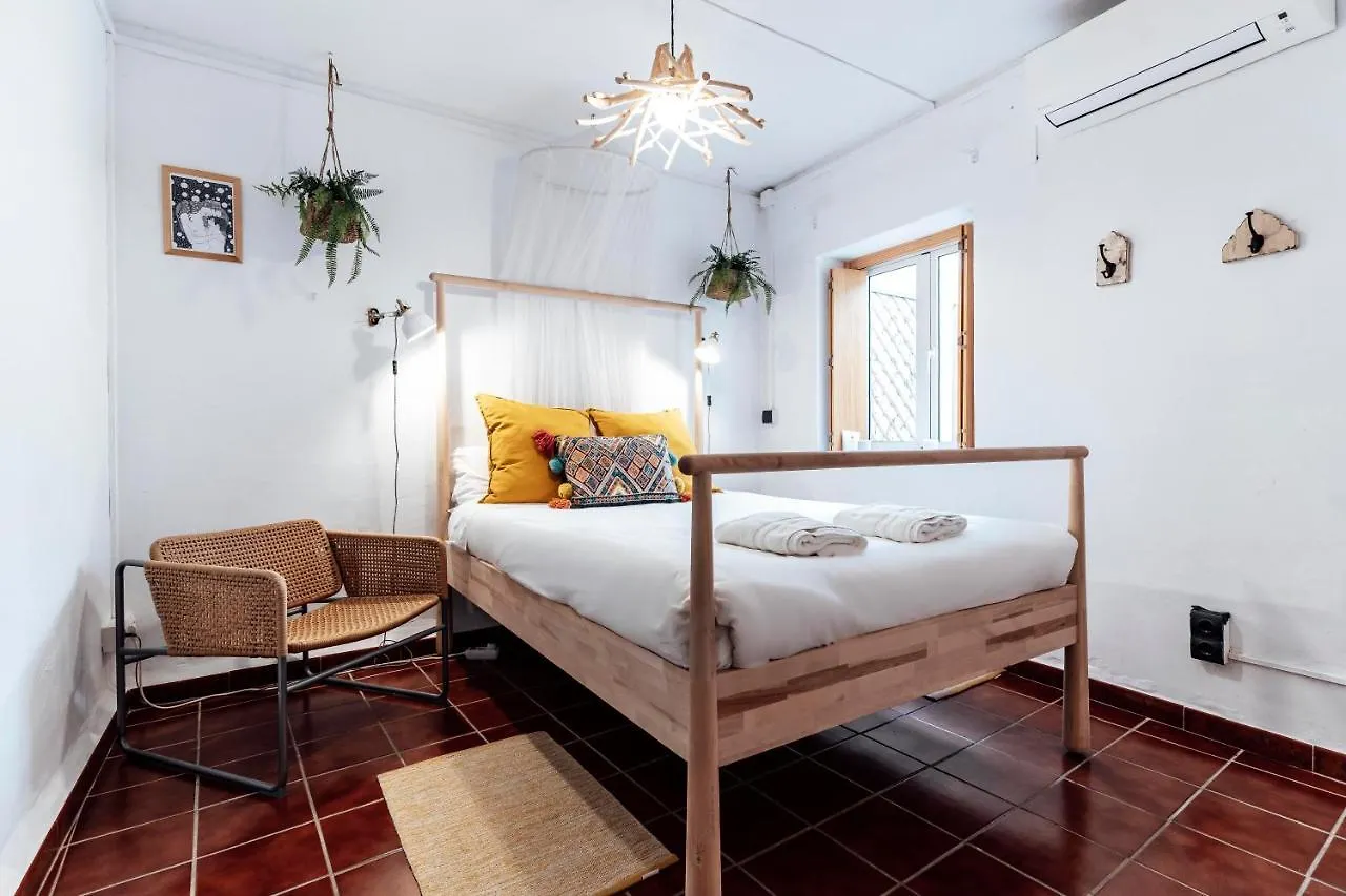 Alohamundi San Basilio Apartment Seville 0*,  Spain