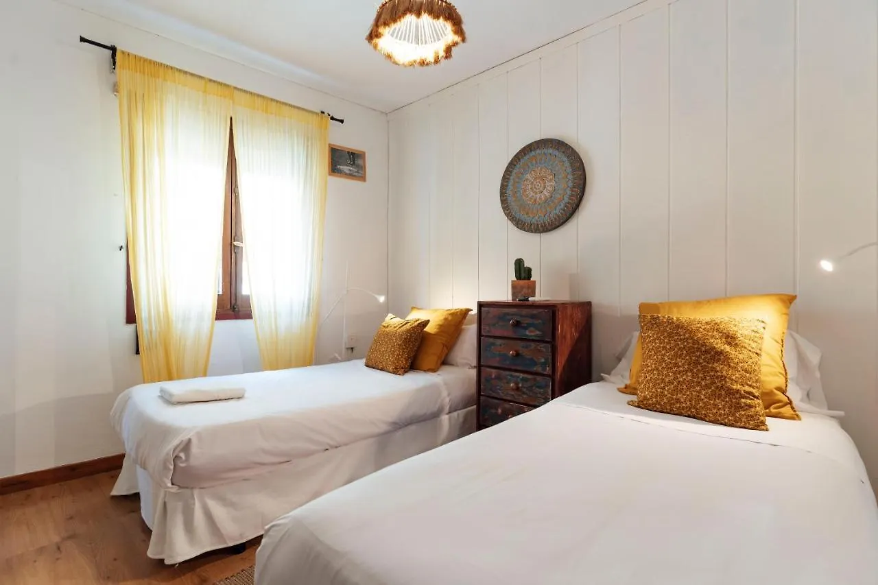 Alohamundi San Basilio Apartment Seville