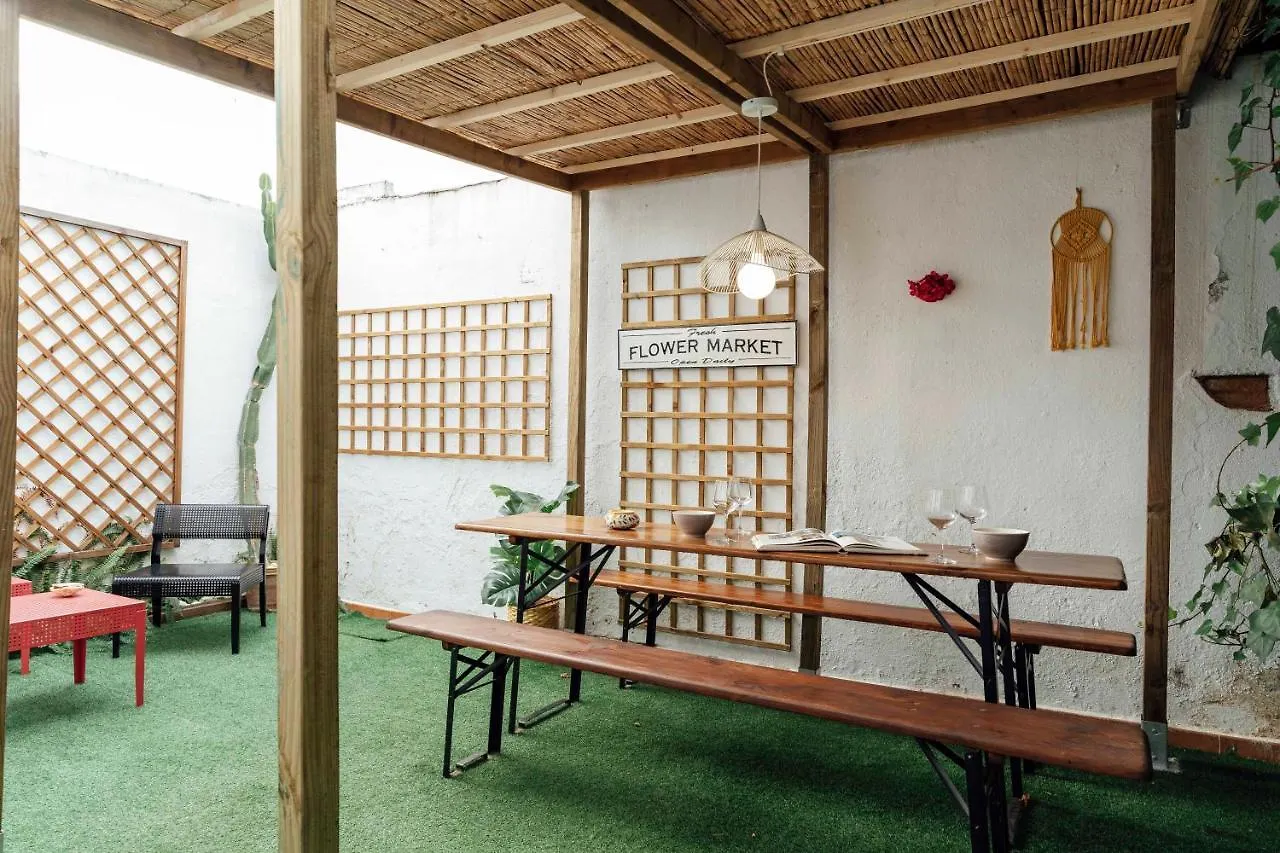 Alohamundi San Basilio Apartment Seville
